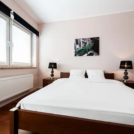 Exclusive - Old Town Daire