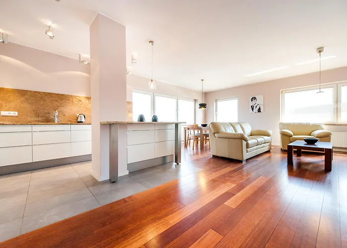 Exclusive - Old Town